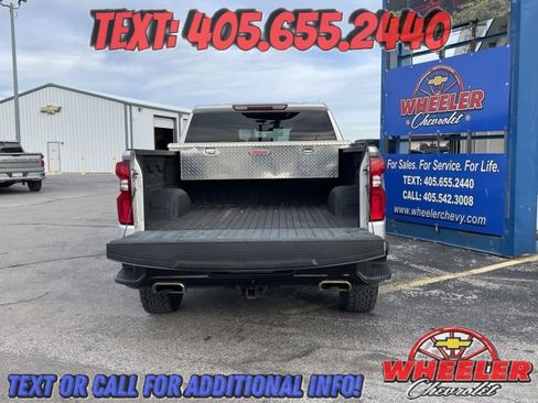 Used 2021 Chevrolet Silverado 1500 LT Trail Boss w/ Bed Protection Package image 7