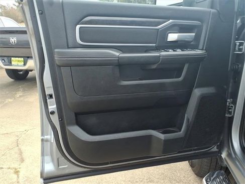 Used 2024 RAM 2500 Big Horn w/ Bed Utility Group image 23