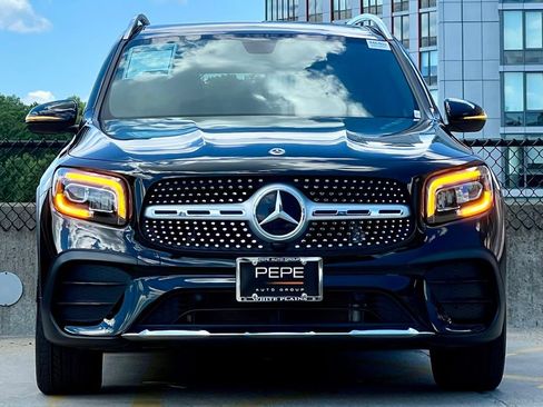 Certified 2022 Mercedes-Benz GLB 250 4MATIC image 3