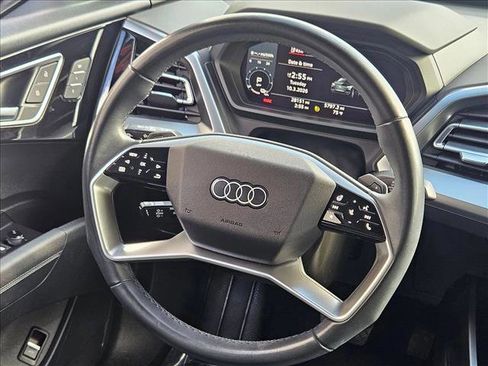 Used 2023 Audi Q4 e-tron Premium Plus w/ Premium Plus image 11