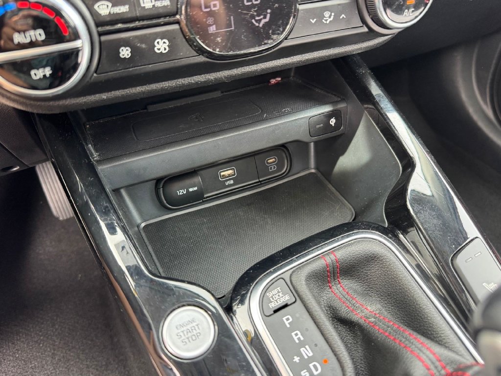 Used 2024 Kia Soul GT-Line w/ GT-Line Technology Package FWD image 17