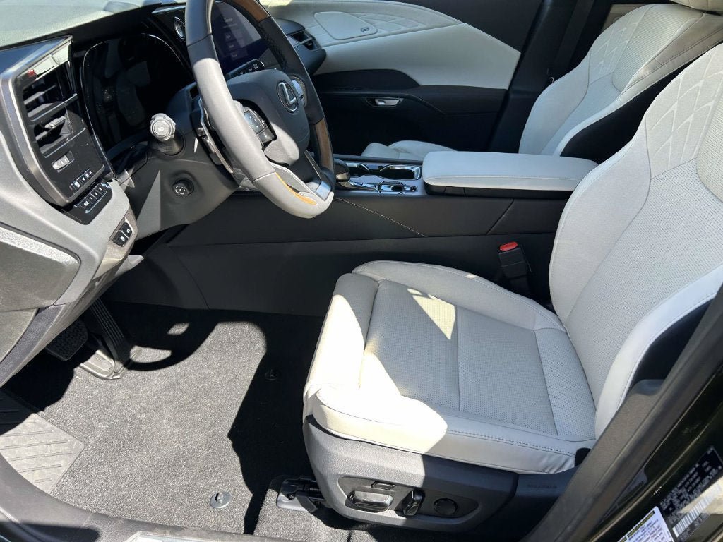 New 2026 Lexus RX 350 FWD w/ Convenience Package image 12