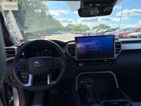New 2026 Toyota Tundra Limited AWD/4WD image 16