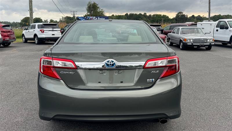 Used 2012 Toyota Camry XLE w/ Leather Pkg FWD image 10