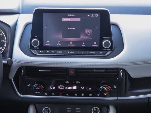 Used 2021 Nissan Rogue SL image 15