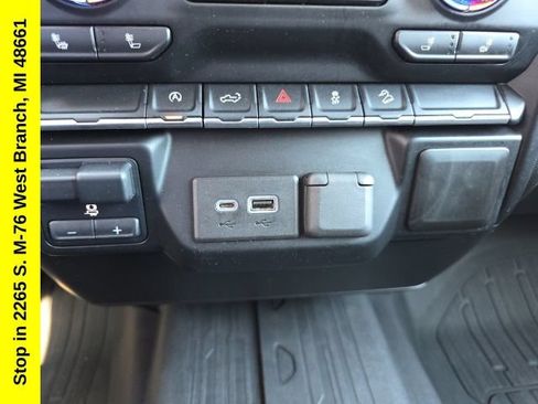 Used 2020 GMC Sierra 1500 Elevation w/ Elevation Value Package AWD/4WD image 27