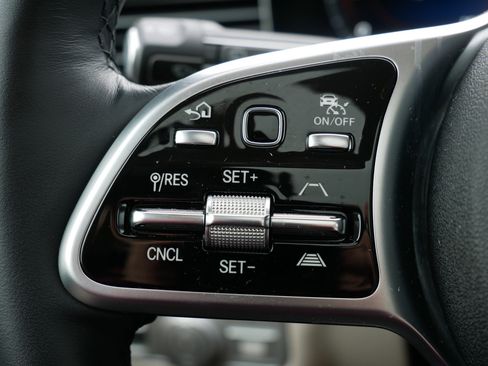 Used 2022 Mercedes-Benz GLE 350 GLE 350 image 23