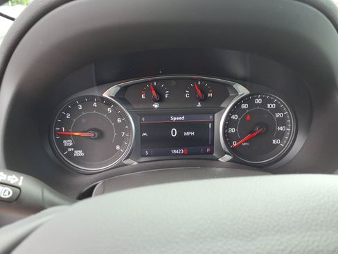 Used 2023 GMC Terrain SLT AWD/4WD image 26
