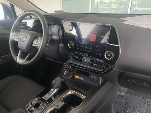 Used 2023 Lexus NX 350 AWD image 12