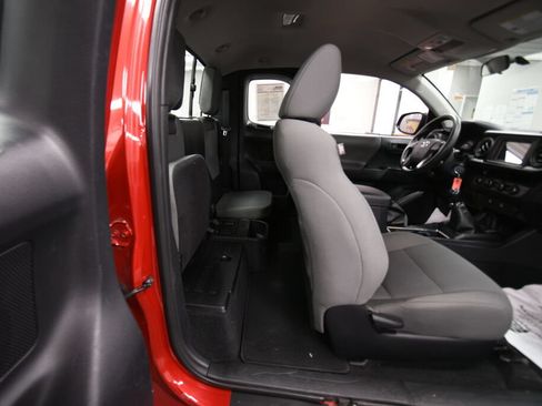Used 2017 Toyota Tacoma SR w/ SR Convenience Package AWD/4WD image 22
