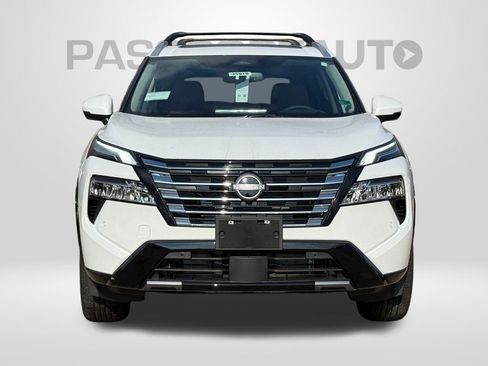 New 2026 Nissan Rogue Platinum image 2