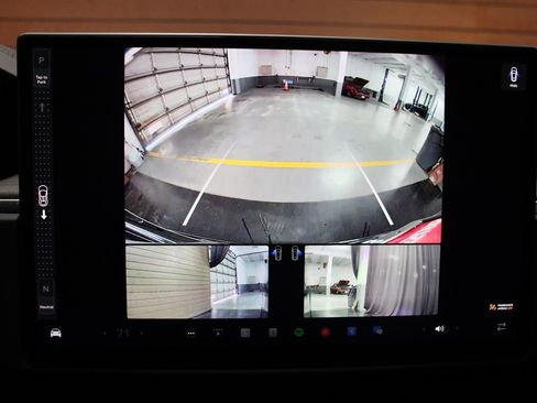 Used 2022 Tesla Model X image 2