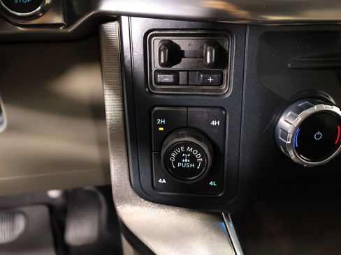 Used 2025 Ford F150 Platinum w/ Equipment Group 703A Plus AWD/4WD image 9