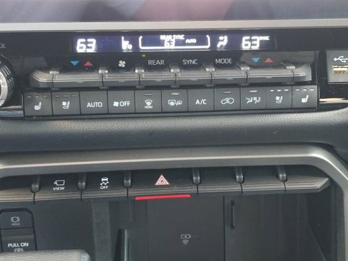 Used 2025 Toyota Sequoia Limited image 23