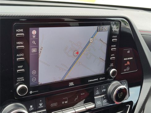 Used 2021 Toyota Highlander XSE FWD image 30