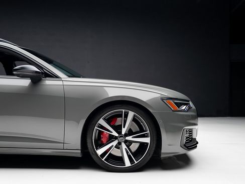 Used 2023 Audi S6 Premium Plus w/ Premium Plus Package image 38