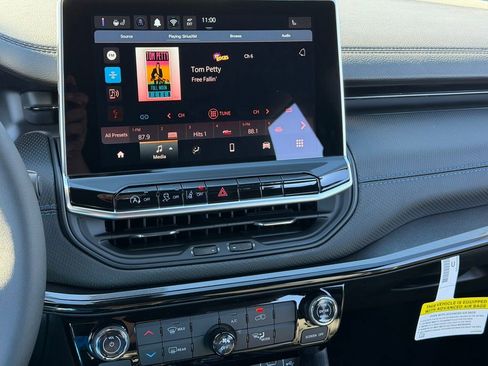New 2026 Jeep Compass Latitude AWD/4WD image 15