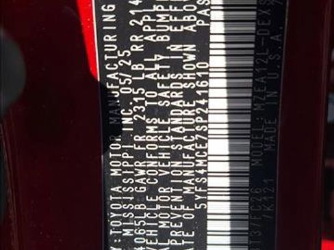 Certified 2025 Toyota Corolla SE image 23