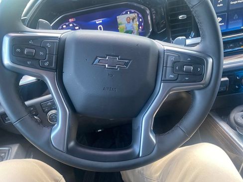 Used 2025 Chevrolet Silverado 1500 LT Trail Boss w/ Convenience Package II AWD/4WD image 17