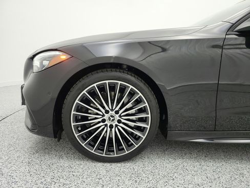 Used 2023 Mercedes-Benz C 300 Sedan image 18
