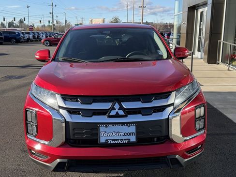 Used 2021 Mitsubishi Outlander Sport SE image 3