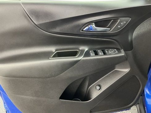 Used 2019 Chevrolet Equinox LT w/ Sun & Navigation Package image 7