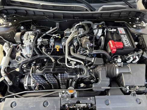 Used 2024 Nissan Altima 2.5 SV image 22