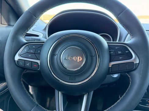 Used 2021 Jeep Compass Latitude AWD/4WD image 13