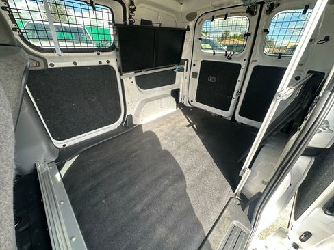 Used 2020 Nissan NV200 S w/ Sliding Glass Door Package image 14
