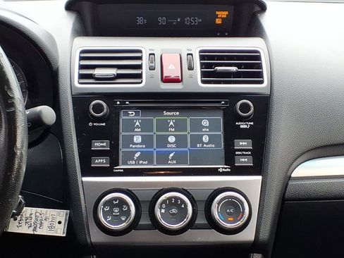 Used 2016 Subaru Crosstrek 2.0i Premium image 11