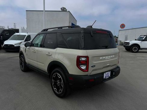 Certified 2025 Ford Bronco Sport Outer Banks w/ Outer Banks Tech Package+ image 3