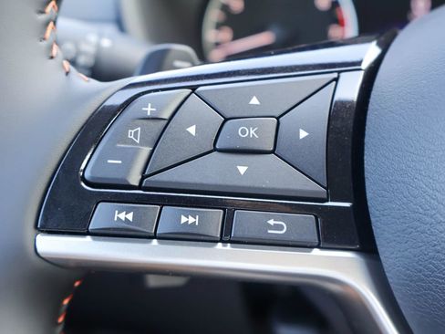 New 2026 Nissan Altima 2.5 SR FWD image 11