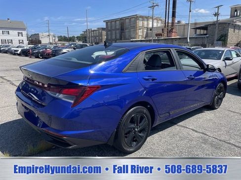Used 2023 Hyundai Elantra SEL FWD image 6