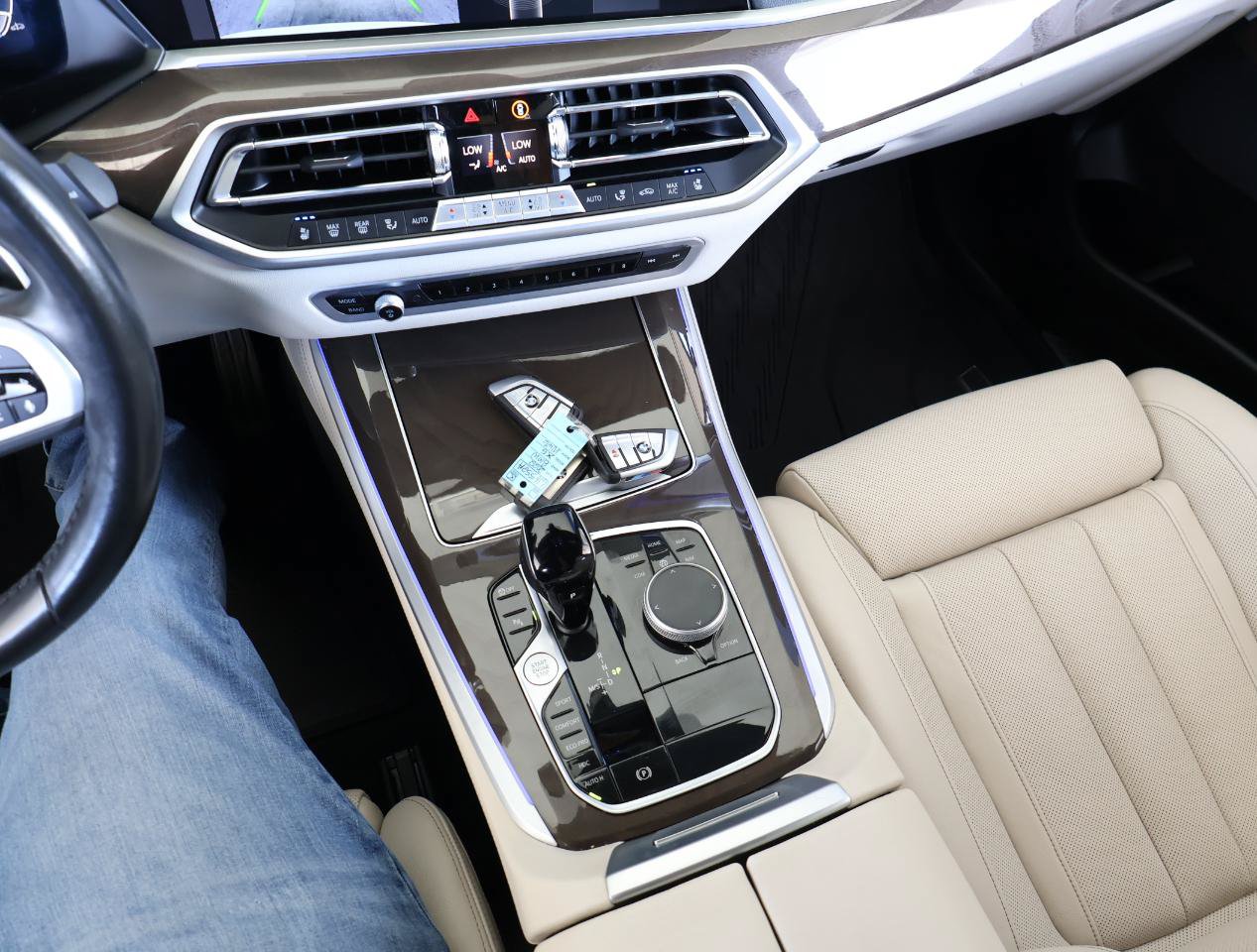 Used 2022 BMW X5 xDrive40i w/ M Sport Package AWD/4WD image 53