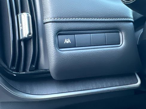 New 2026 Nissan Armada SV image 21