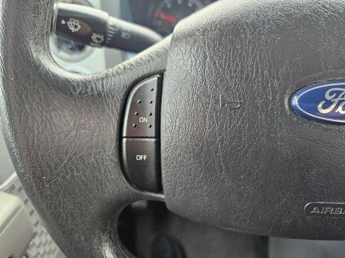 Used 2011 Ford E-350 and Econoline 350 XLT RWD image 12
