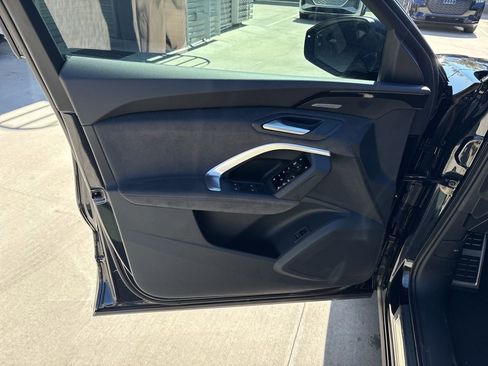 New 2025 Audi SQ5 Premium Plus image 10