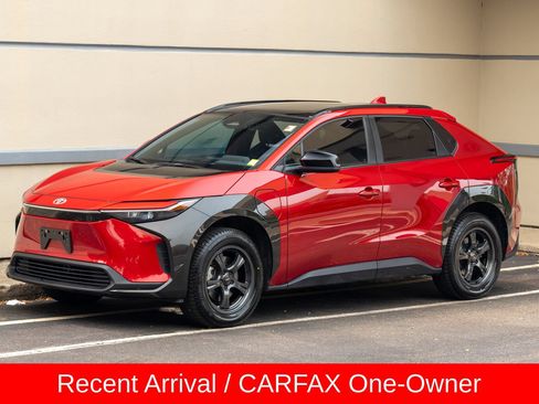 Used 2024 Toyota bZ4X AWD w/ Weather Package image 3