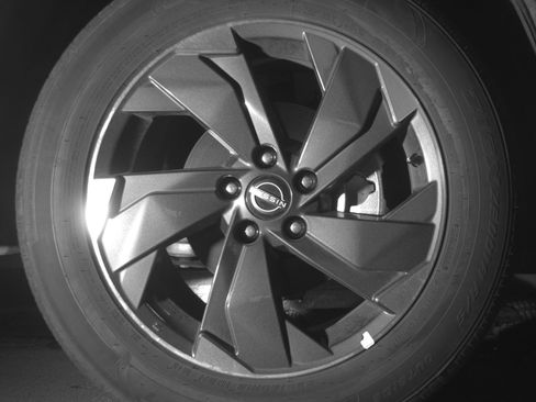 Used 2025 Nissan Rogue SV FWD image 13