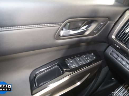 Used 2024 Nissan Pathfinder Platinum w/ Cargo Package image 33