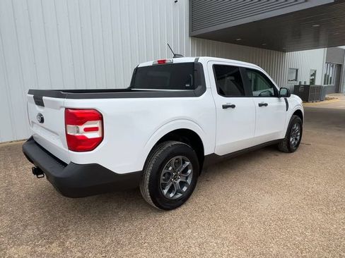 New 2025 Ford Maverick XLT w/ Equipment Group 301A AWD/4WD image 8