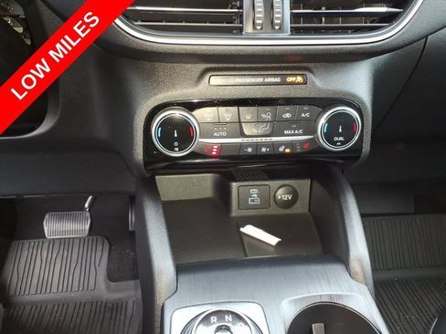 Certified 2022 Ford Escape SEL AWD/4WD image 21