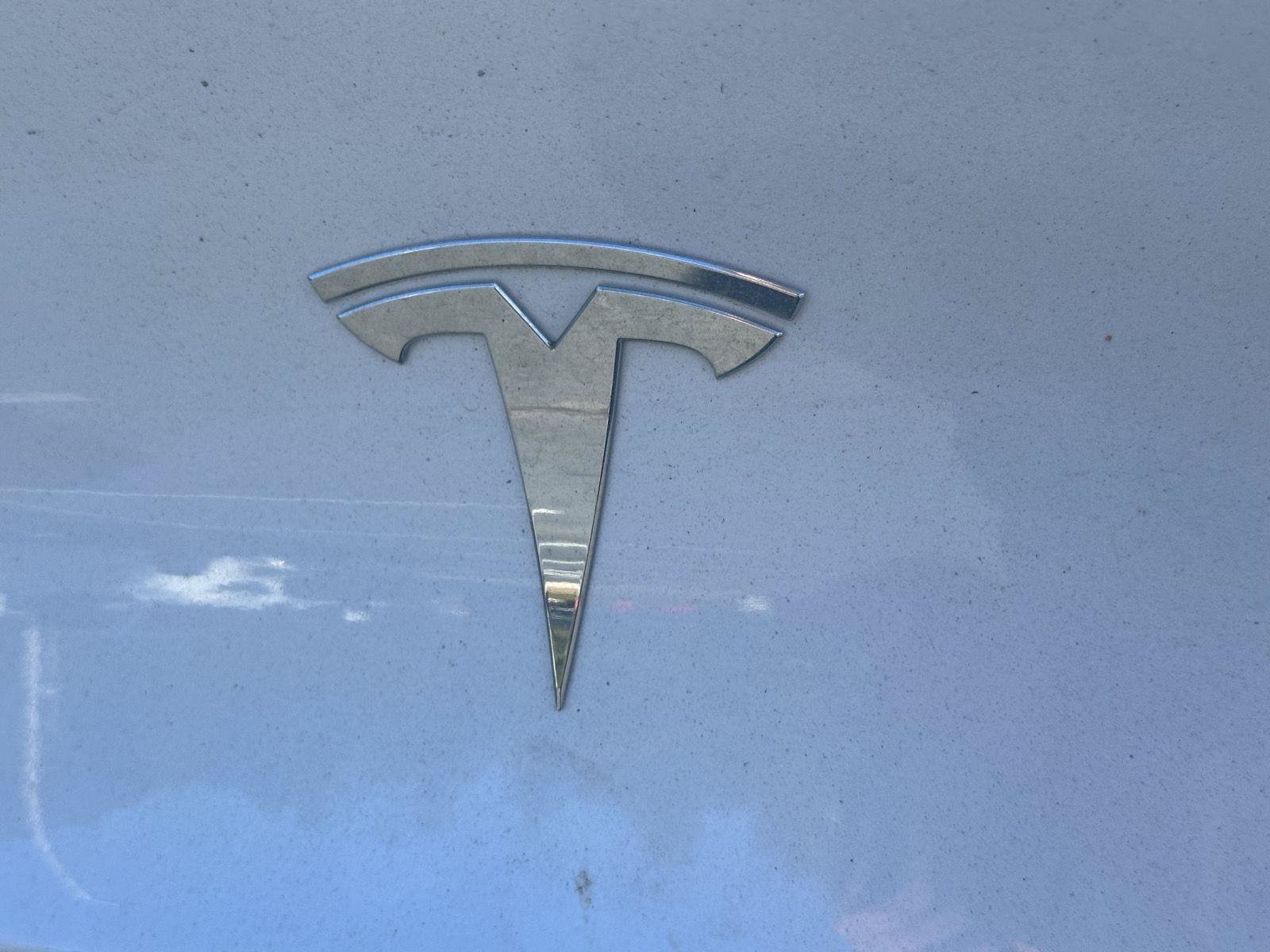 Used 2023 Tesla Model Y Long Range AWD/4WD image 10
