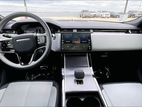 Used 2026 Land Rover Range Rover Velar Dynamic SE image 19