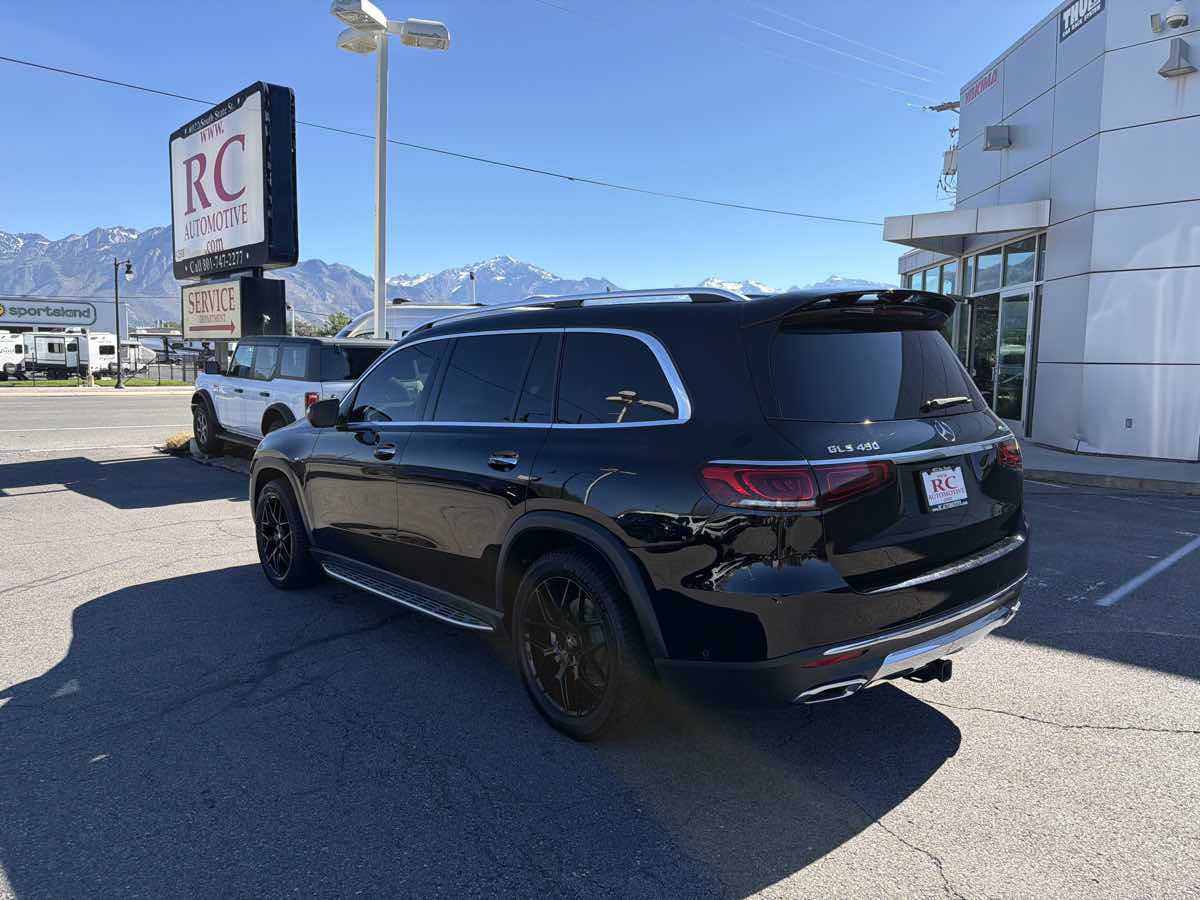 Used 2021 Mercedes-Benz GLS 450 4MATIC image 3
