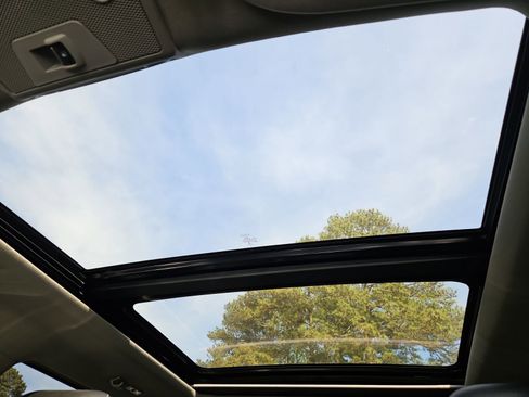 Used 2020 Ford F150 Lariat w/ Equipment Group 502A Luxury image 30