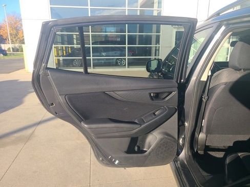 Used 2023 Subaru Crosstrek 2.0i image 14