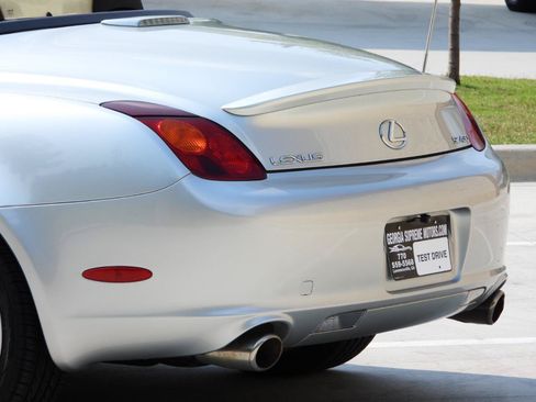 Used 2005 Lexus SC 430 Convertible RWD image 23
