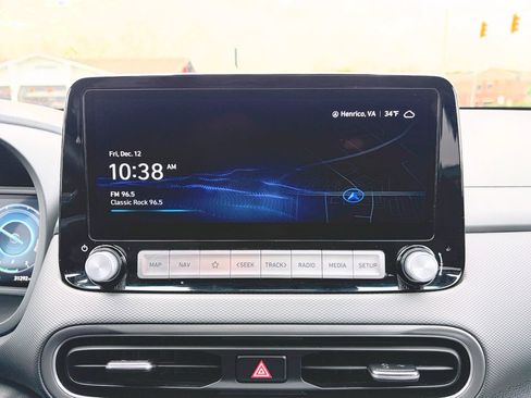 Used 2023 Hyundai Kona SEL image 9