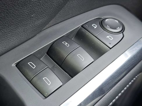 Used 2026 Chevrolet Traverse LT w/ Midnight/Sport Edition FWD image 25